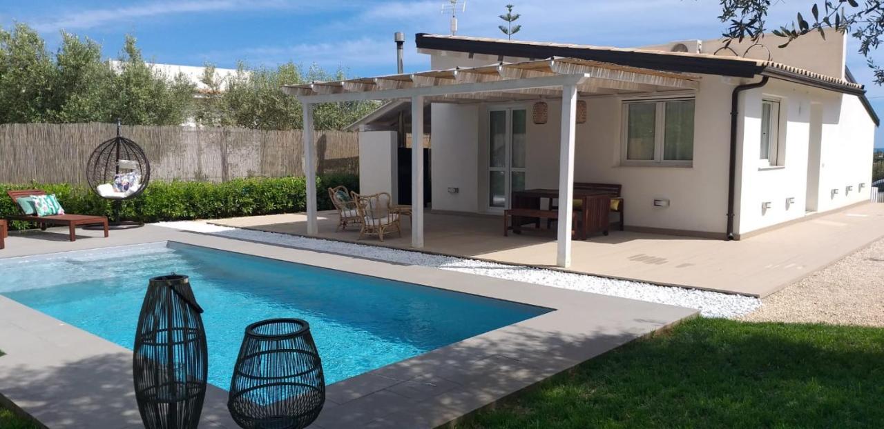 Villa Federica Con Piscina/With Pool Santa Maria Del Focallo Exterior foto
